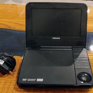 Portable DVD player